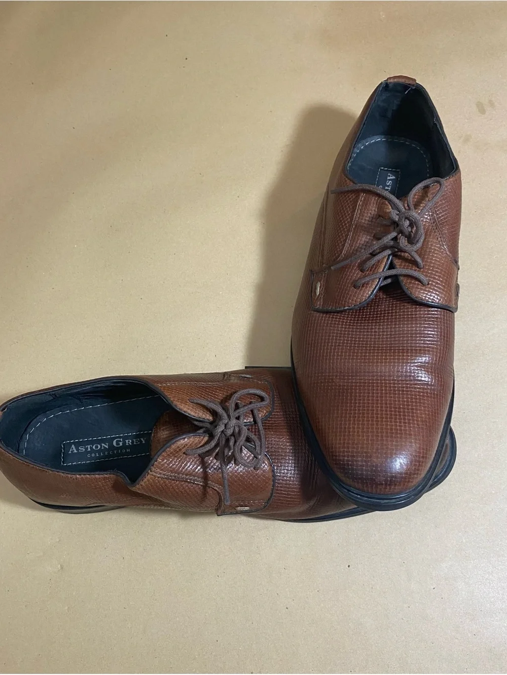 Easton Men's Brown Leather Lace-Up Derby Shoes